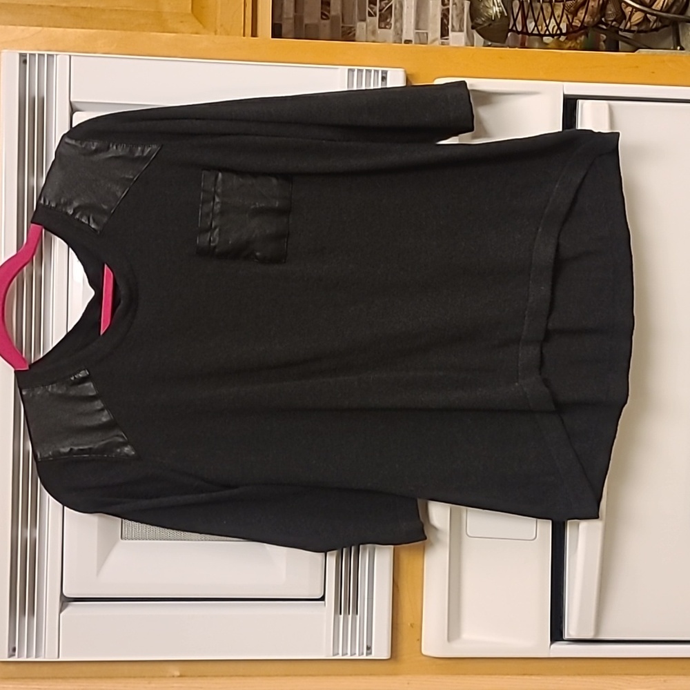 Belldini Black Top with faux leather trim, size L